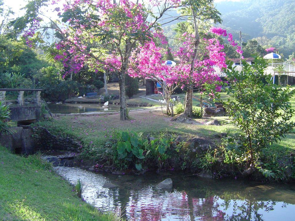 Hotel Pousada Esmeralda Itatiaia  Exterior photo
